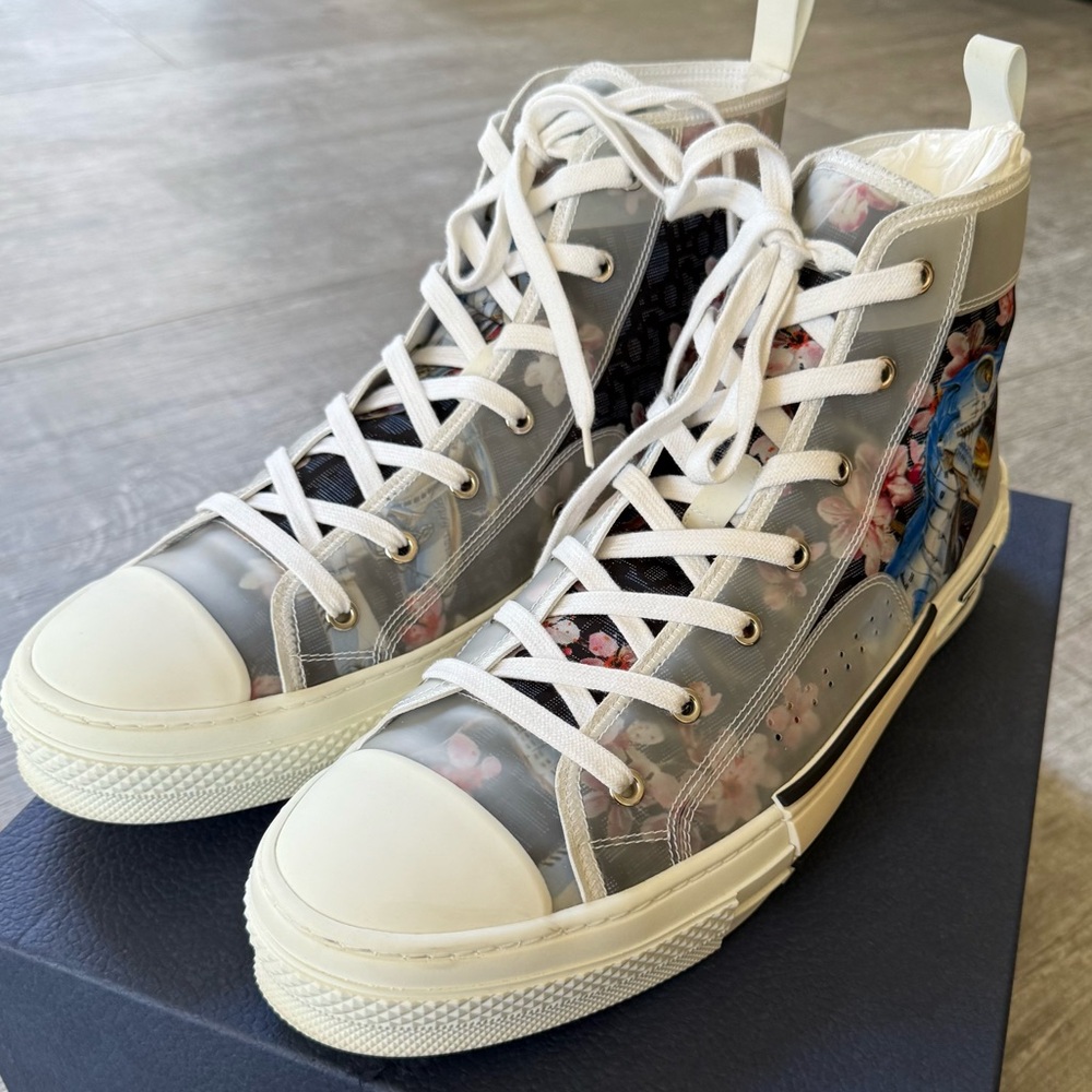 Dior Hajime Sorayama x Dior B23 Retro-Futuristic - Picture 2 of 10